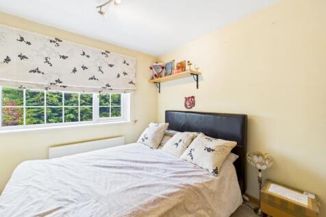 CAM05192G0-PR0167-STILL028