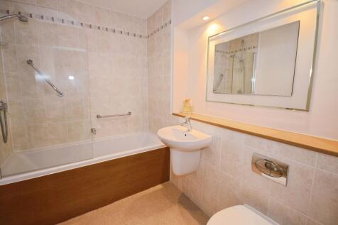 Fallowfield Drive, Shawclough photo 4