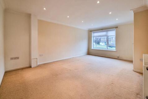 Brinsworth Close, Twickenham photo 4