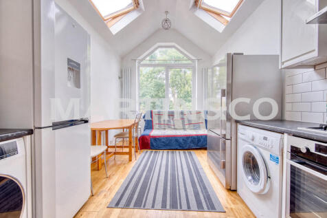 Willingale Road, Loughton photo 4
