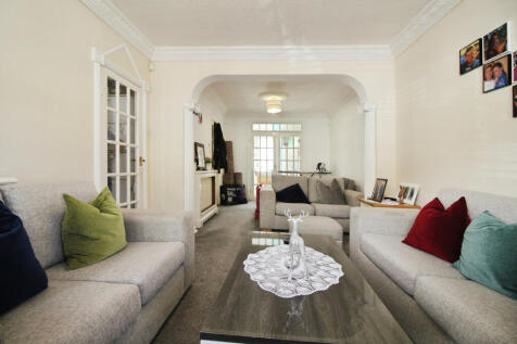 Sanderstead Road, Leyton, London, E10 photo 3