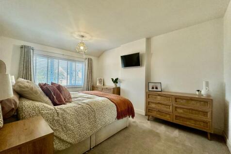 WhatsApp Image 2025-01-09 at 16.01.04_be9300a3.jpg