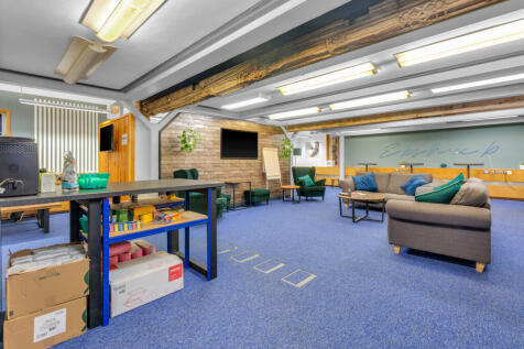 Office to rent Image 3