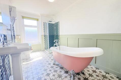 Bathroom Suite