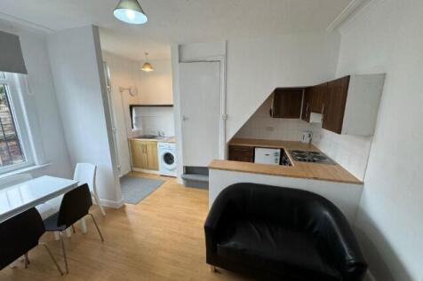 Berkeley View, Harehills, Leeds, LS8 3RR photo 3
