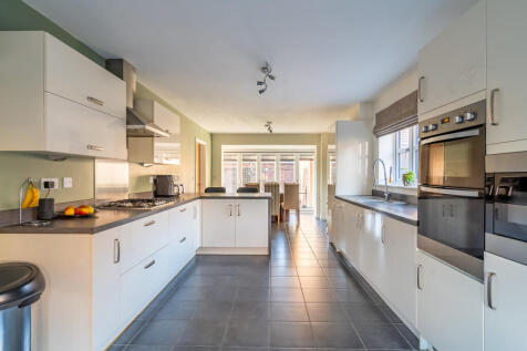 Kitchen/Dining Ro...