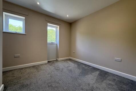 Longford Lane, Gloucester, GL2 photo 5