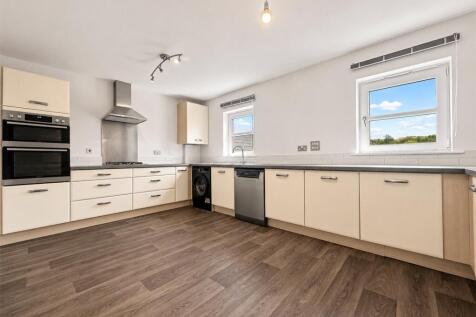 Saxon Close, Crediton, Devon, EX17 photo 3