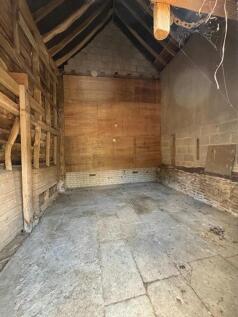 Barn 4c.jpg