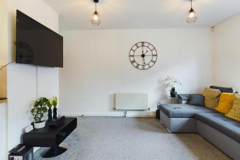 Holywell Drive, Warrington, WA1 photo 3