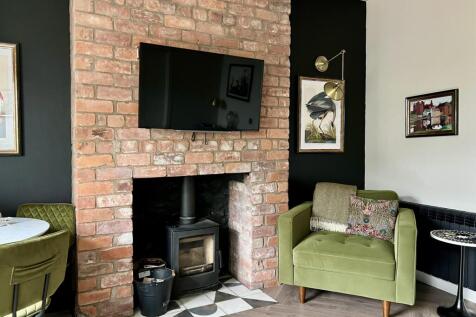 Apricity Cottage, 30c High Street, Kirkcudbright -