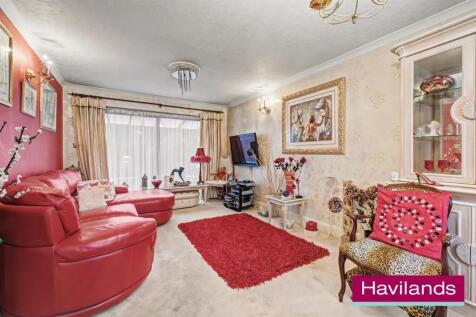 Brycedale Crescent N14 7EX-4.jpg