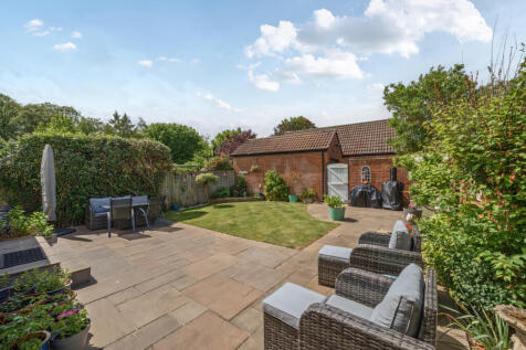 1299368-3-68372ca...