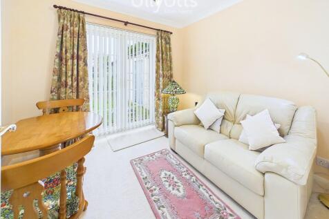 Bedroom 2/Dining ...