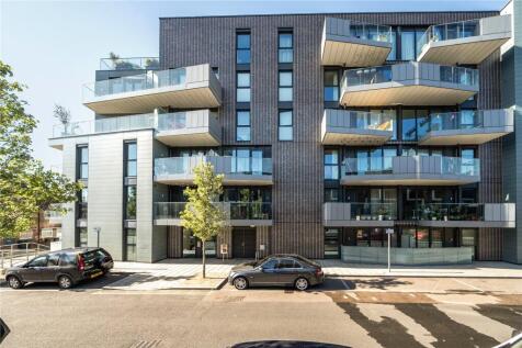 London, SE10 - property photo