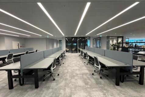 Level 9 show suite - open plan workstations