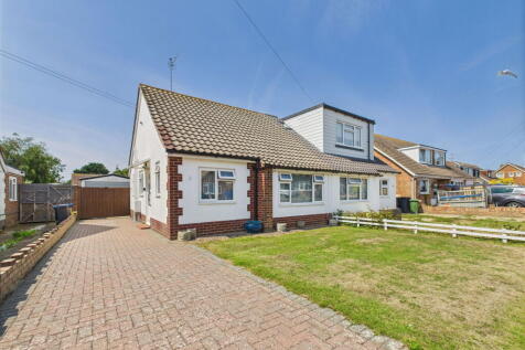 Lancing, BN15 - property photo