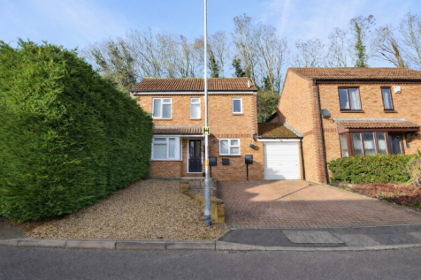 Northampton, NN3 - property photo