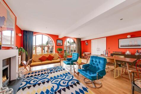 LIVING DINING ROOM