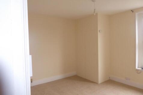 12 Island Road rear bedroom 2018.JPG