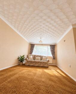 24 White Cross, PE3 7LP photo 5