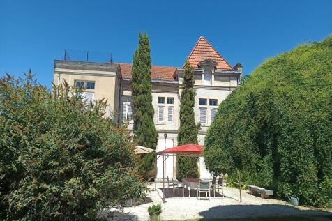 Property Image 1