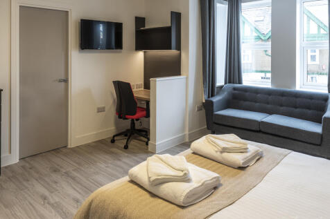 84-86 Derrys Villa, Flat 12 photo 4