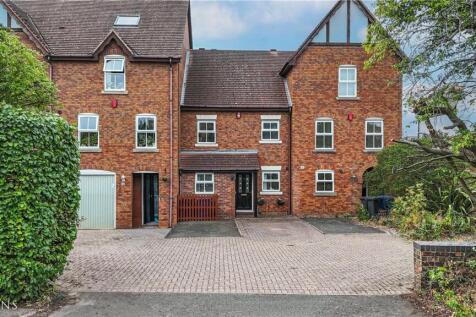 Tamworth, B79 - property photo