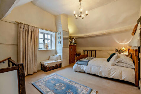 8635540-interior1...