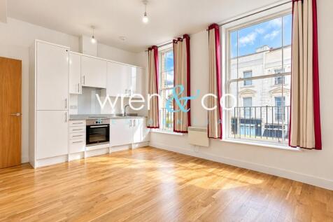 Large Studio Flat for Rent