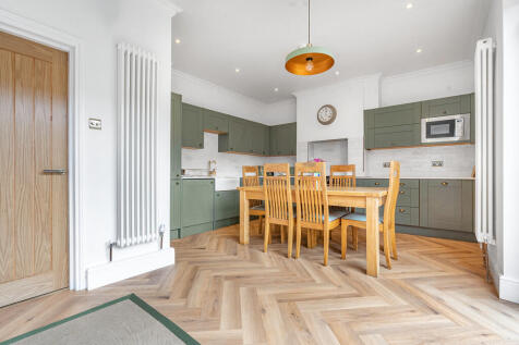 Netherbury Road (...