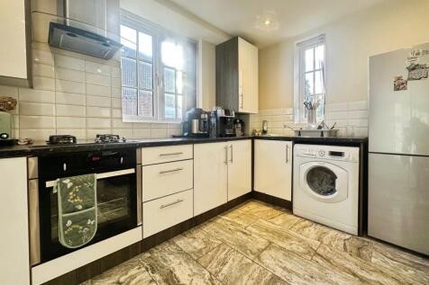 Co-Op Close, Barwell, Leicester, Leicestershire, LE9 photo 3