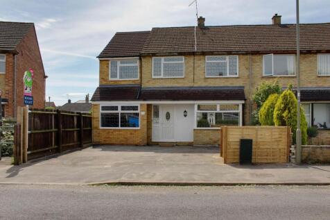 Barry Avenue photo 3