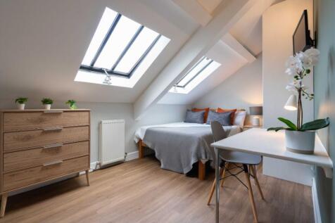 Flat 4 Shiners Yard