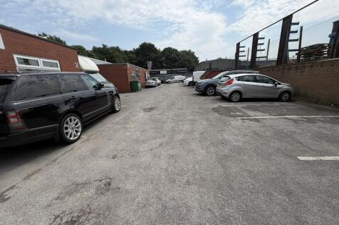 Warehouse to rent Image 3