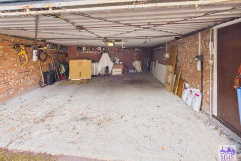 CAM04098G0-PR0273-STILL023.jpg
