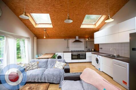 Ladybarn Crescent Manchester, M14 6UU photo 3