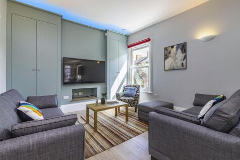 Open Plan Lounge/Kitchen