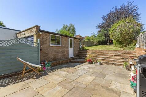 Greystone, Valley Road, HP14 4PF-11.jpg