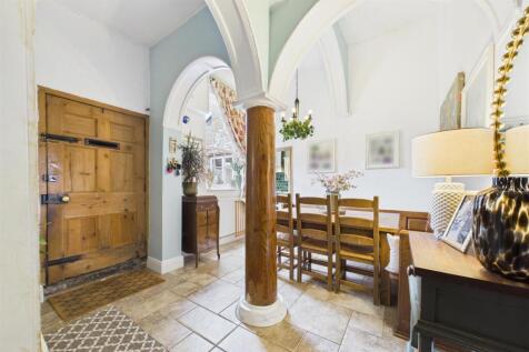 Dining Entrance Hall