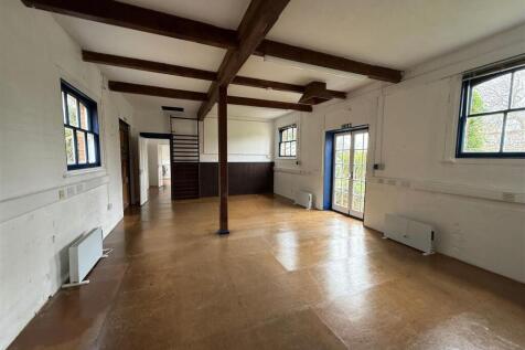 Unit 1 The Old Stables-5.jpg