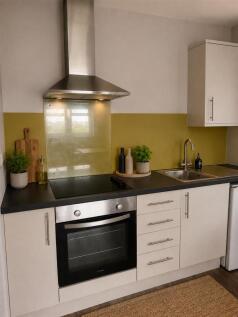 dressed kitchen .jpg