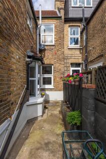 Godwin Road, E7
