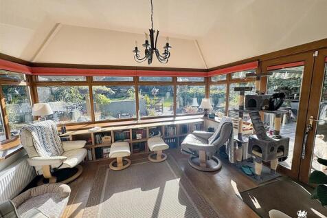 WhatsApp Image 2025-09-29 at 11.28.07.jpg