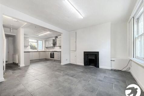 Kitchen/Reception