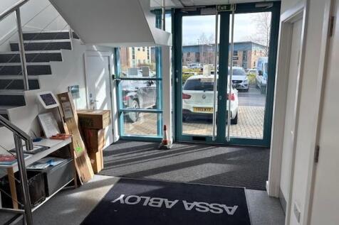Office to rent Image 10