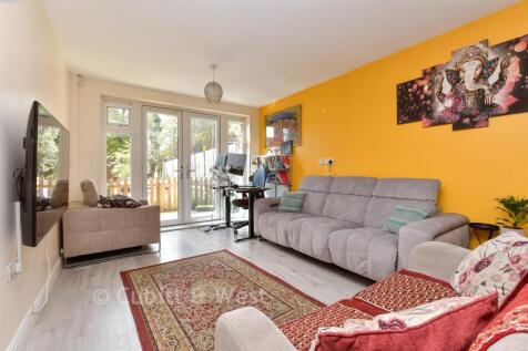 Kitchen / Lounge / Diner