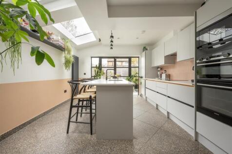 Woodlands Road, E17