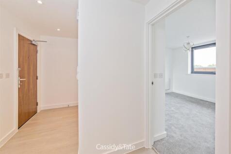 38 Somerville Court-21.jpg