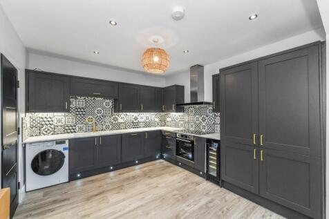 Welby Avenue, Nottingham, NG7 photo 2